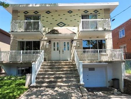 Ahuntsic- 4.5 au 2e de Triplex (prop occupants) Sauvé et St-Firmin