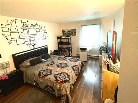 2 bedroom 1 bathroom