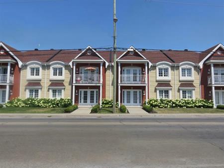 CHRMANT LOGEMENT 4 1/2 A LOUER STYLE CONDO