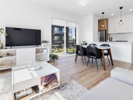 Superbe condo spacieux