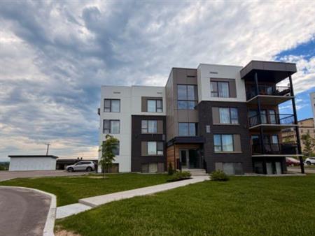 Logement 4 1/2 - Alma