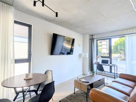 Reprise de bail – Grand 3 ½ Meublé & Neuf (Condo Auguste & Louis) – Dispo Juillet