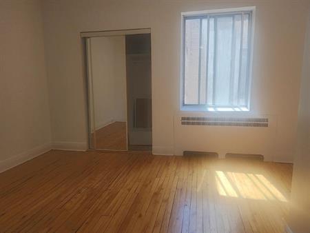 2 CH - 1 SDB - Montréal - $1,600 /mo