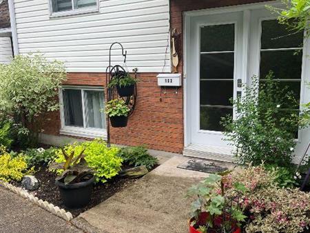 À louer Maison de ville au centre-ville de Victoriaville
