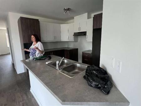 Grand 4 1/2 à Mascouche avec 2 parking sous-terrain et droits aux animaux