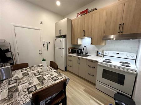 Studio tout inclus au centre-ville de Victoriaville disponible le 1er juillet