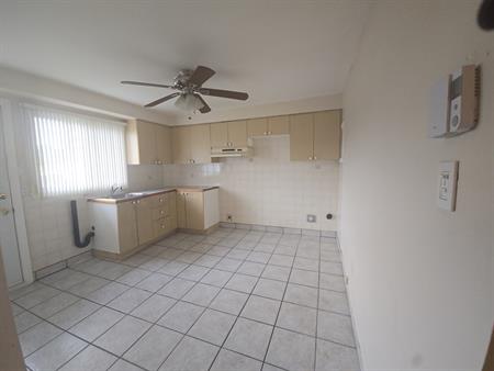 Appartement à Louer - 4 1/2 -Disponible