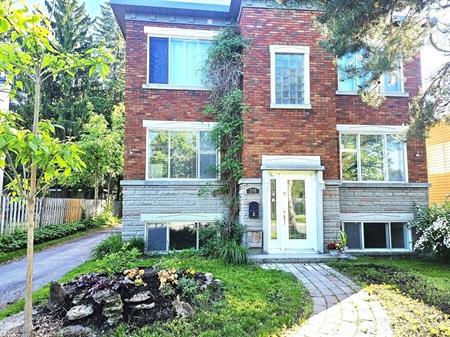 5 1/2 (vrai) Vieux-Longueuil