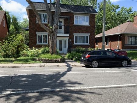 A Louer Ahuntsic 5 1/2