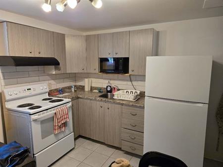 3 1/2 a louer à Laval
