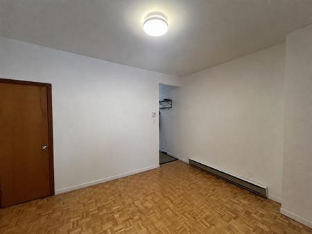 4.5 Apartment Available For July 2026 - A louer • For Rent