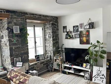 3 1/2 avec beaucoup de cachet dans le vieux Québec