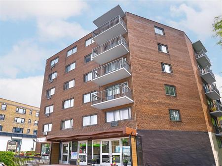 1 Bedroom 1 Bathroom - 5450 Chemin Queen-Mary, Montréal