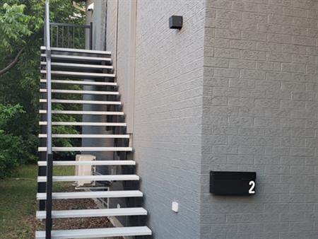 4 1/2 (2-21 Rue Monette)