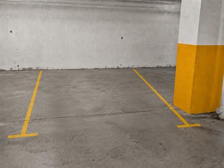 Parking a vendre - Ville -Marie - Montreal