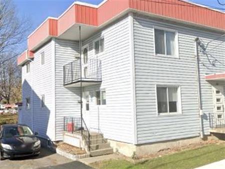Logement 4.5 pces Secteur haute-ville 2e étage
