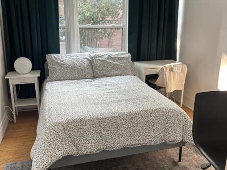 7 1/2 - Montréal (Côte-des-Neiges) - 2 500 $/mois
