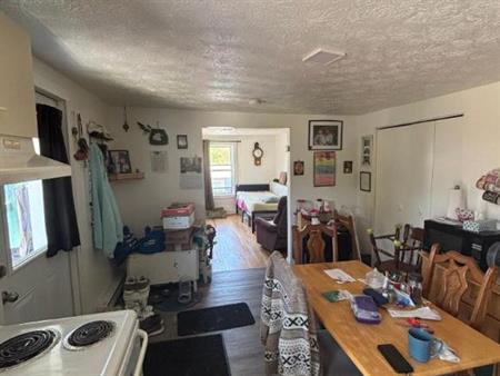 2 CH - 1 SDB - Windsor - $925 /mo