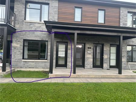 Condo moderne 4 et 1/2 situé au 1er étage