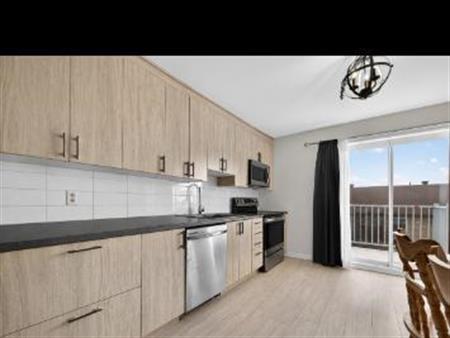 Rez-de-chaussée, très beau 5 1/2 a louer Repentigny secteur Legardeur