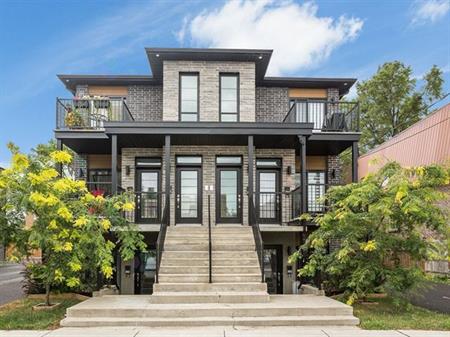 Condo 4 1/2 à louer à Longueuil
