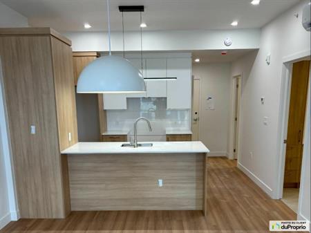 Grand 3 1/2 a St-Foy - Appartement/condo - libre immédiatement - stationnement intérieur inclus