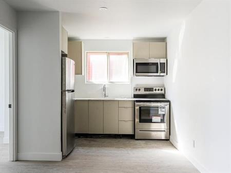 2 CH - 1 SDB - Montréal - $1,949 /mo