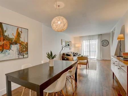 Magnifique 5½ meublé • 3 chambres • Centre-ville • Tout inclus