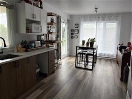 Logement 5½ à louer secteur Ste-Luce disponible le 1er Septembre