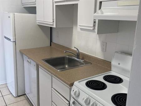 1 CH - 1 SDB - Gatineau - $1,349 /mo