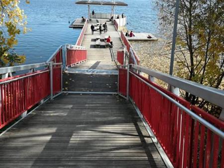 Grand 4½ rénové et lumineux à Verdun — 30 sec du bord de l'eau