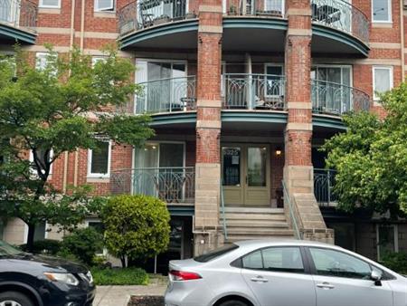 4 1/2 au coeur du plateau - metro laurier
