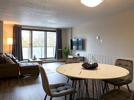 3 CH - 2 SDB - Longueuil - $2,050 /mo
