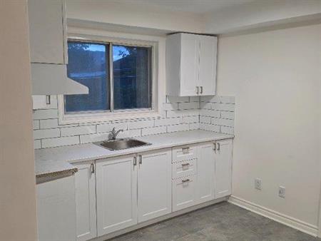 Fraichement rénové 4 1/2 à louer, près du Parc Du Tremblay