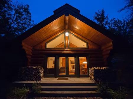 2 Chalets le plus près du Ski Mont Tremblant Côté Nord: Grand3 ch., Sutdio 1 ch.