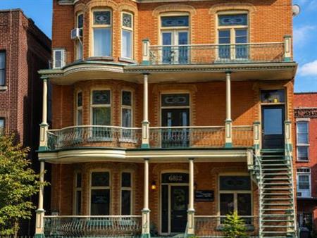 PETITE ITALIE | STUDIO MEUBLÉ & ÉQUIPÉ TOUT INCLUS