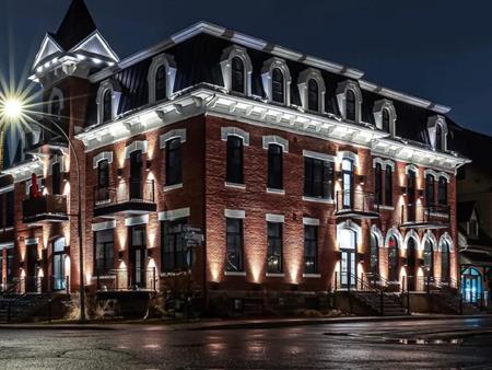 Un mois gratuit - Appartement de luxe de 2 chambres et 1 salle de bain