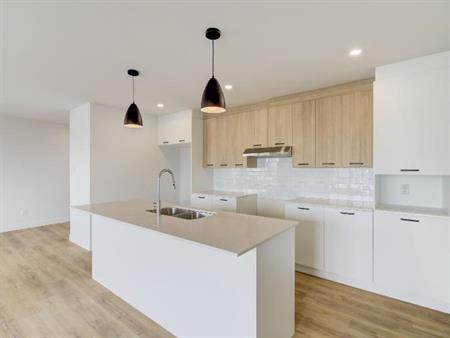 2 CH - 1 SDB - Salaberry-de-Valleyfield - $1,450 /mo