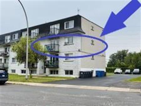 4 ½ disponible à Brossard avec toutes les commodités