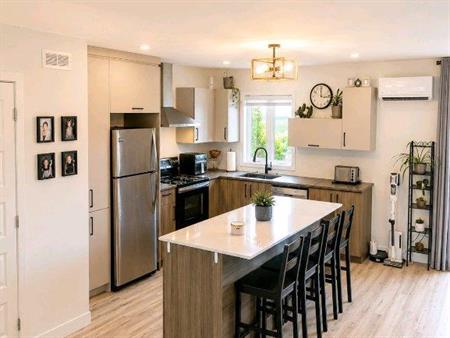 Condo 5 1/2 split-level à Scott💥incitatif 1 mois payé💥
