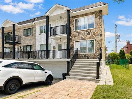 5 1/2 Haut Duplex St Leonard - Rue Dunant/Boul Robert