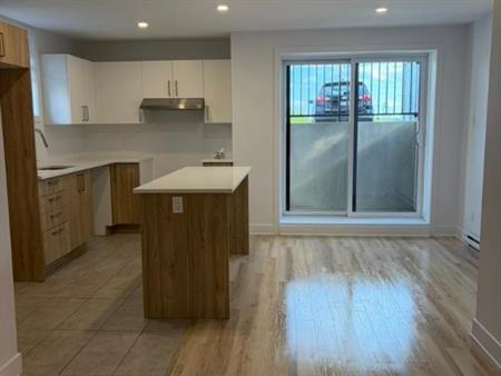 Logement 4 1/2 disponible maintenant - JUILLET GRATUIT