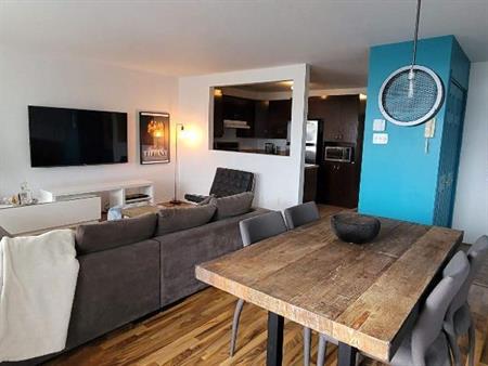 ✨ Condo 4½ à Saint-Hubert | 2 stationnements | Climatisation | Balcon | Disponible 1er septembre ✨
