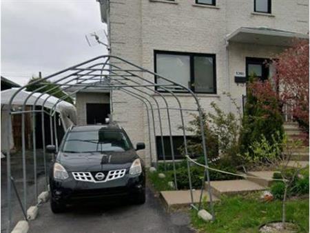 Superbe maison (cottage jumelé) à louer Saint-Hubert (Longueuil)