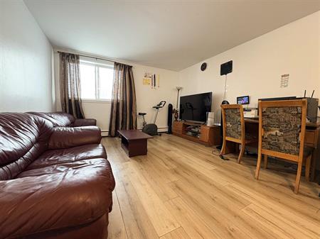 Roses Appartement 4 ½ à Louer Charlesbourg Juillet 2026