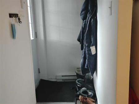3 1/2 + coin détente à louer 1er mois gratuit libre 1er aout