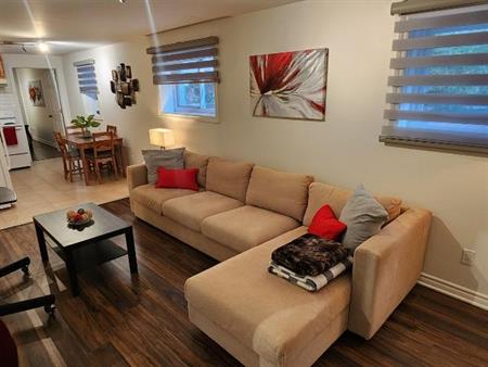 ROSEMONT – 1er Aout ou AVANT – TOUT CECI MEUBLÉ- Neuf 3 1/2 – BACHELOR - Prêt de la station de Metro Pie IX et Joliette