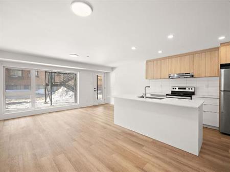 2 CH - 1 SDB - Montreal - $1,950 /mo