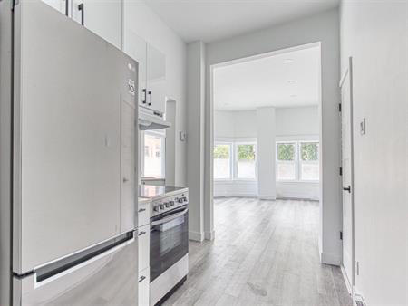 Studio 1 Bath - 2002 Rue Saint-André, Ville-Marie