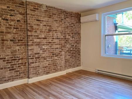 LOGEMENT D'EXCEPTION À LOUER – 3 ½ | 1 2